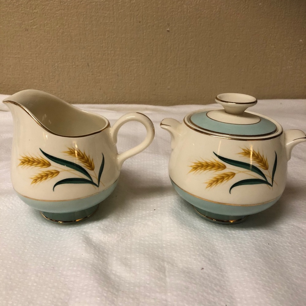 Vintage Blue Golden Wheat Sugar and Creamer Set.